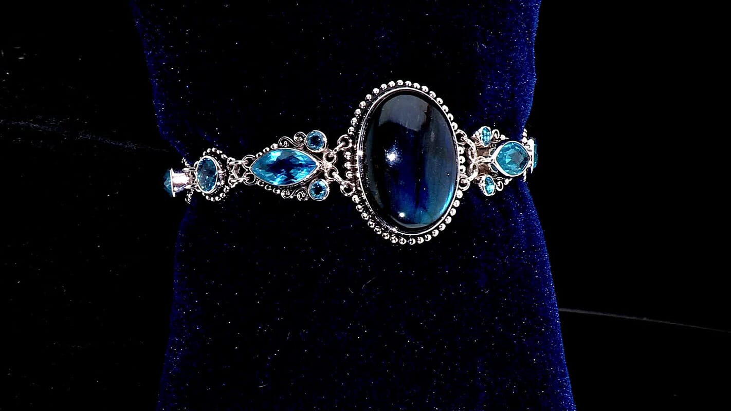 Sajen Silver Malagasy Labradorite, Celestial Swiss Blue Mystic Quartz Bracelet in Rhodium Over Sterling Silve (7.25 In) 28.80 ctw