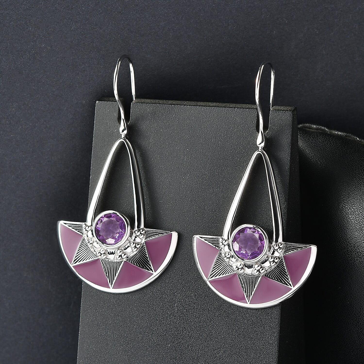 Amethyst - Product card gallery slide 2 (10202374111545)