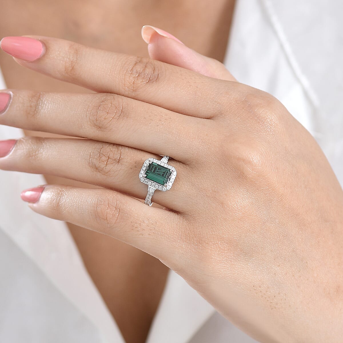 Certified & Appraised Luxoro AAA Monte Belo Indicolite and Diamond I2 2.26 ctw Ring in 10K White Gold (Size 9.0) image number 2