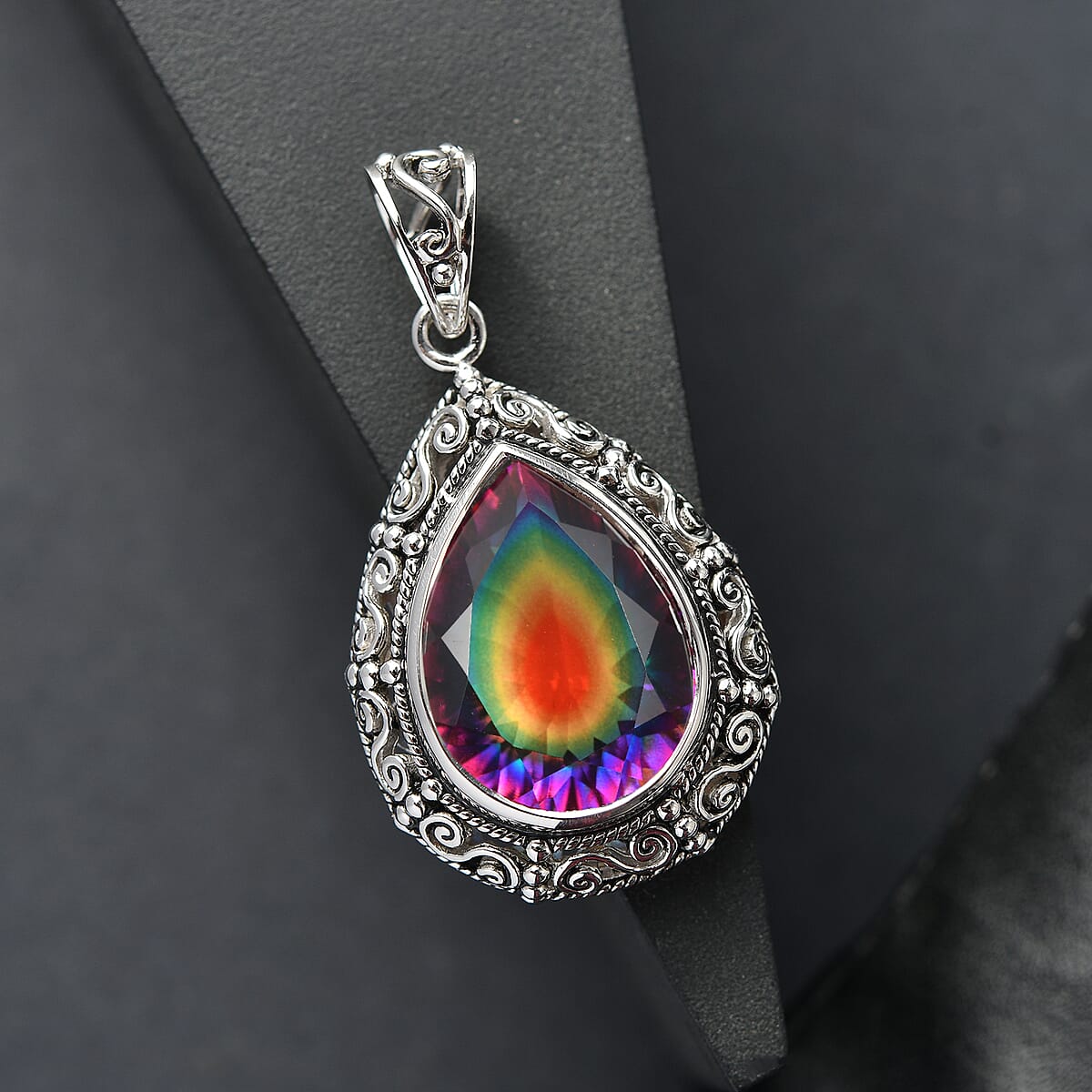 Sajen Silver Celestial Starlight Quartz Doublet 15.70 ctw Pendant without Chain in Rhodium Over Sterling Silver image number 1