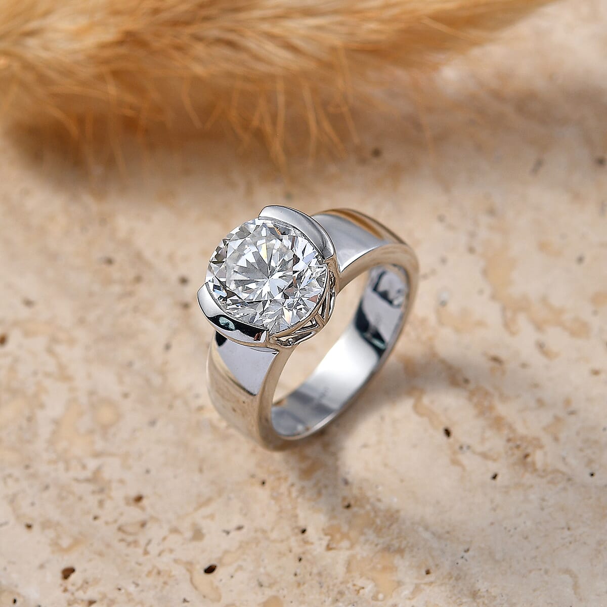 IGI Certified Luxuriant Lab Grown Diamond G VS 5.00 ctw Classic Shine Ring in 950 Platinum (Size 7.0) 11.90 Grams image number 1