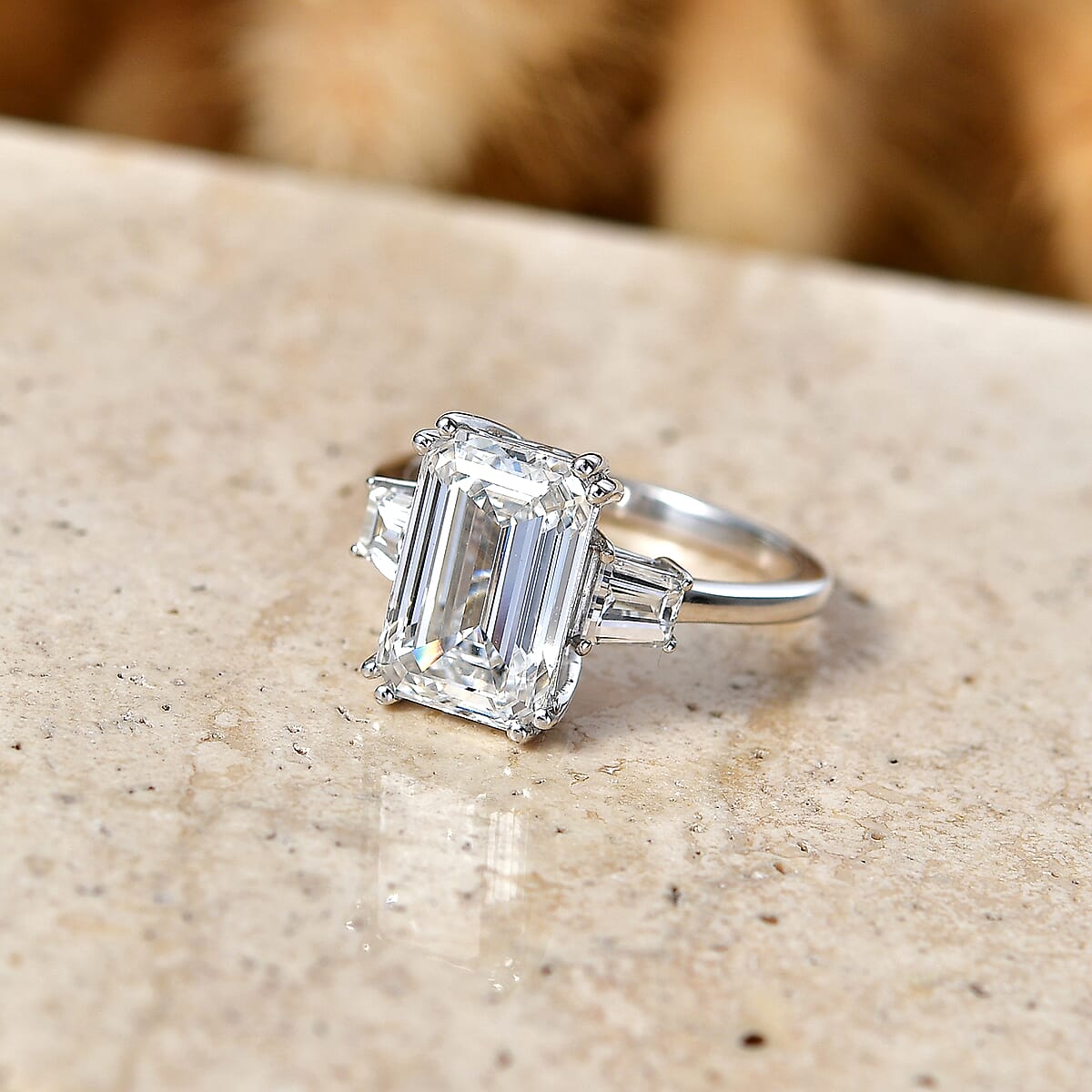 IGI Certified Luxuriant Lab Grown Diamond F VS 5.80 ctw Ring in 14K White Gold (Size 8.0) image number 1