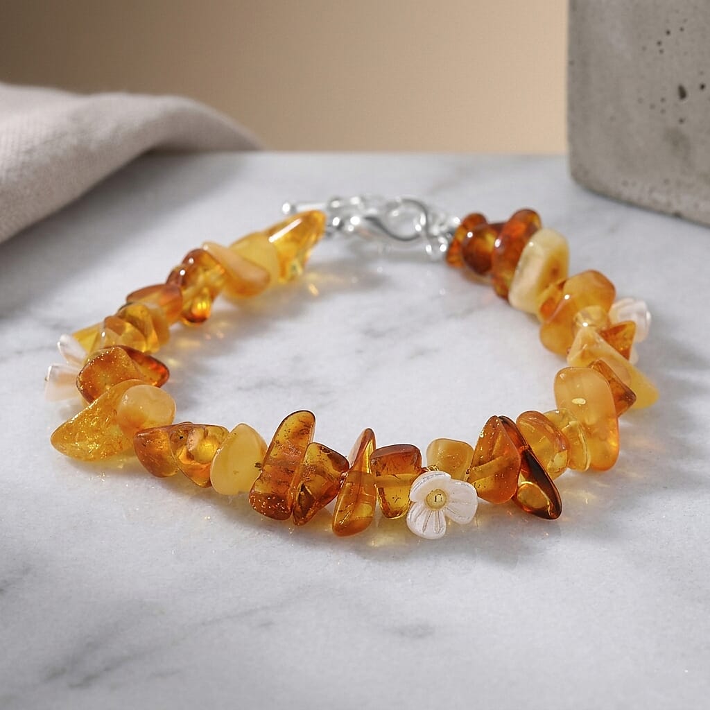 Amber and Resin 14.00 ctw Beaded Stretch Bracelet in Silvertone (6.50-8.50In)