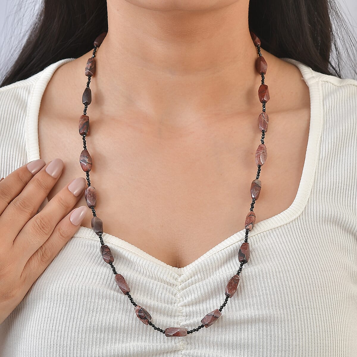 Poppy Jasper and Thai Black Spinel 185.00 ctw Beaded Necklace (26 Inches) image number 2