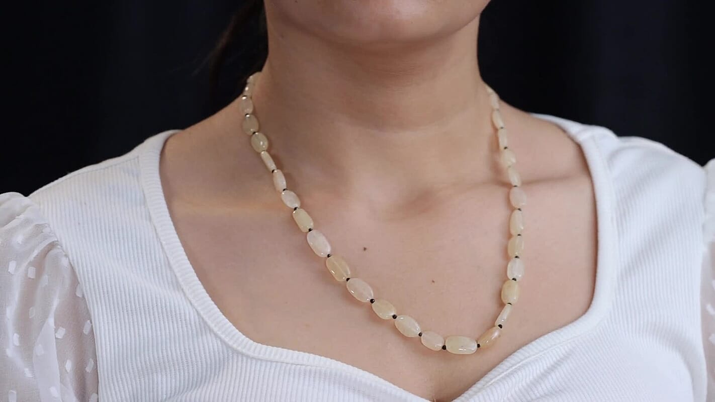EverTrue Yellow Aventurine, Thai Black Spinel Necklace (18 Inches) in Stainless Steel 115.00 ctw