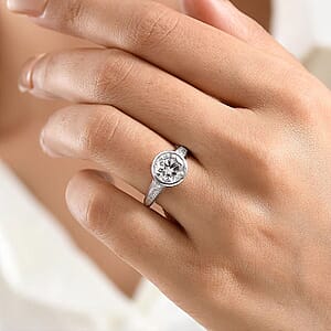 Luxuriant Lab Grown Diamond G-H SI 3.10 ctw Ring in Rhodium Over Sterling Silver (Size 9.0)