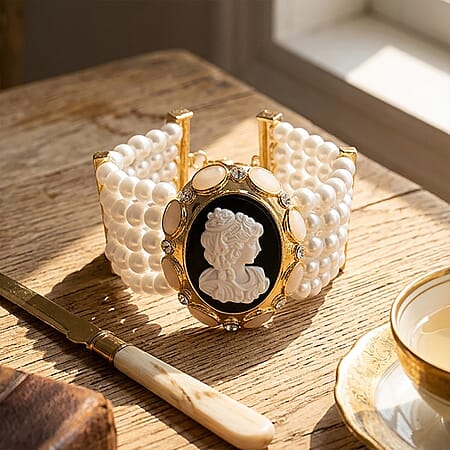 White Cameo - Product card gallery slide 2 (10204268790073)