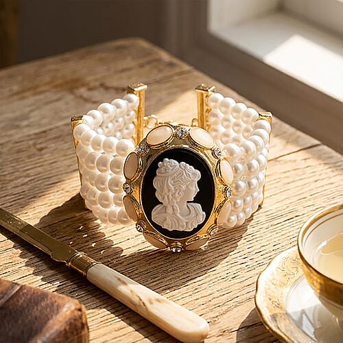 White Cameo - Product card gallery slide 2 (10204268790073)