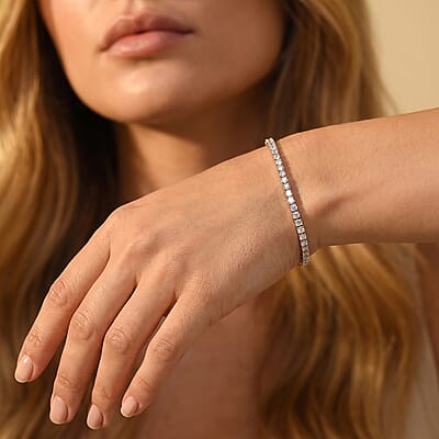 Luxuriant Lab Grown Diamond VS 3.50 ctw Tennis Bracelet in 18K Vermeil Yellow Gold Over Sterling Silver (6.50 In)