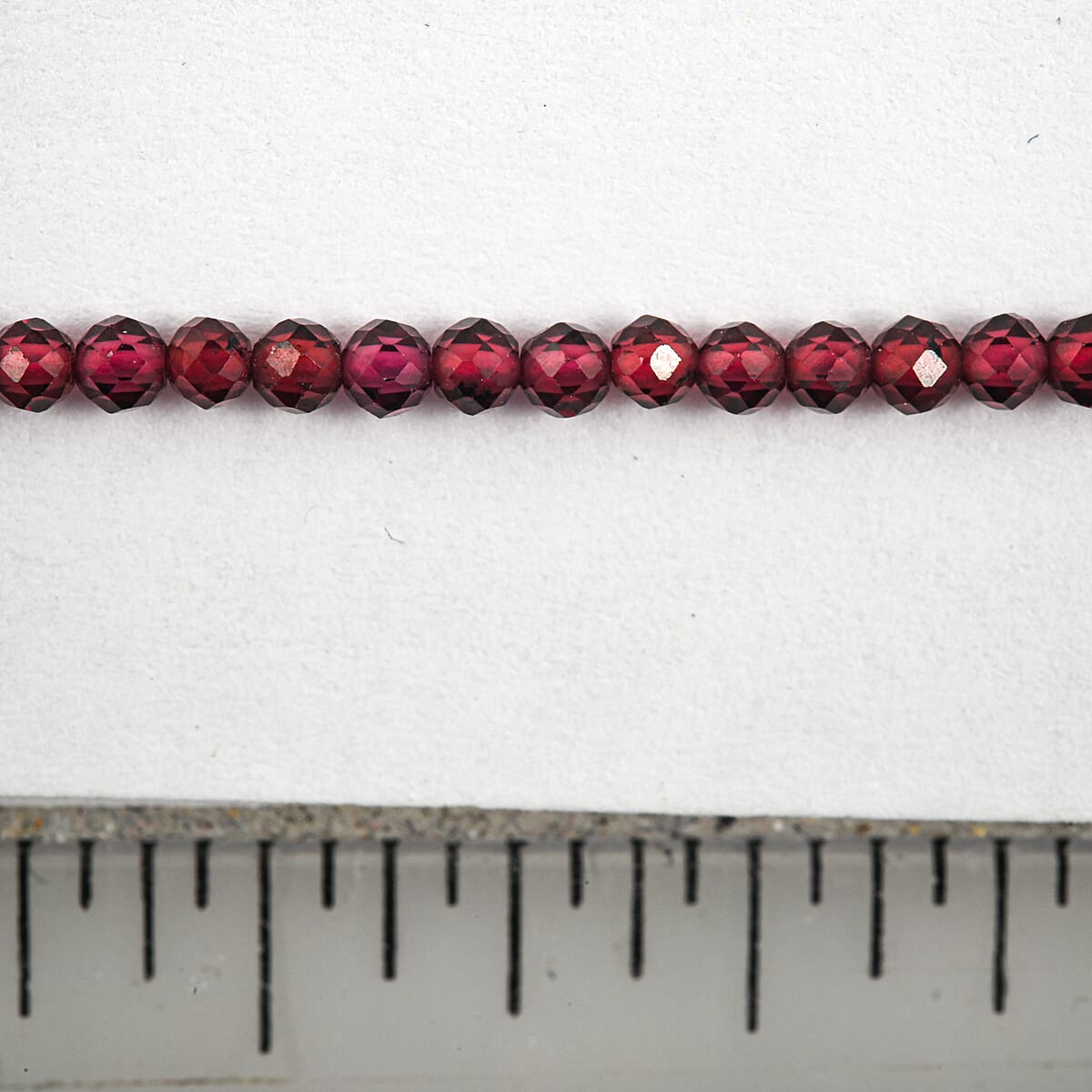 GCS 2.5mm Rhodolite Garnet Faceted Round Beaded Strand (12 Inches) 17.45 ctw image number 1