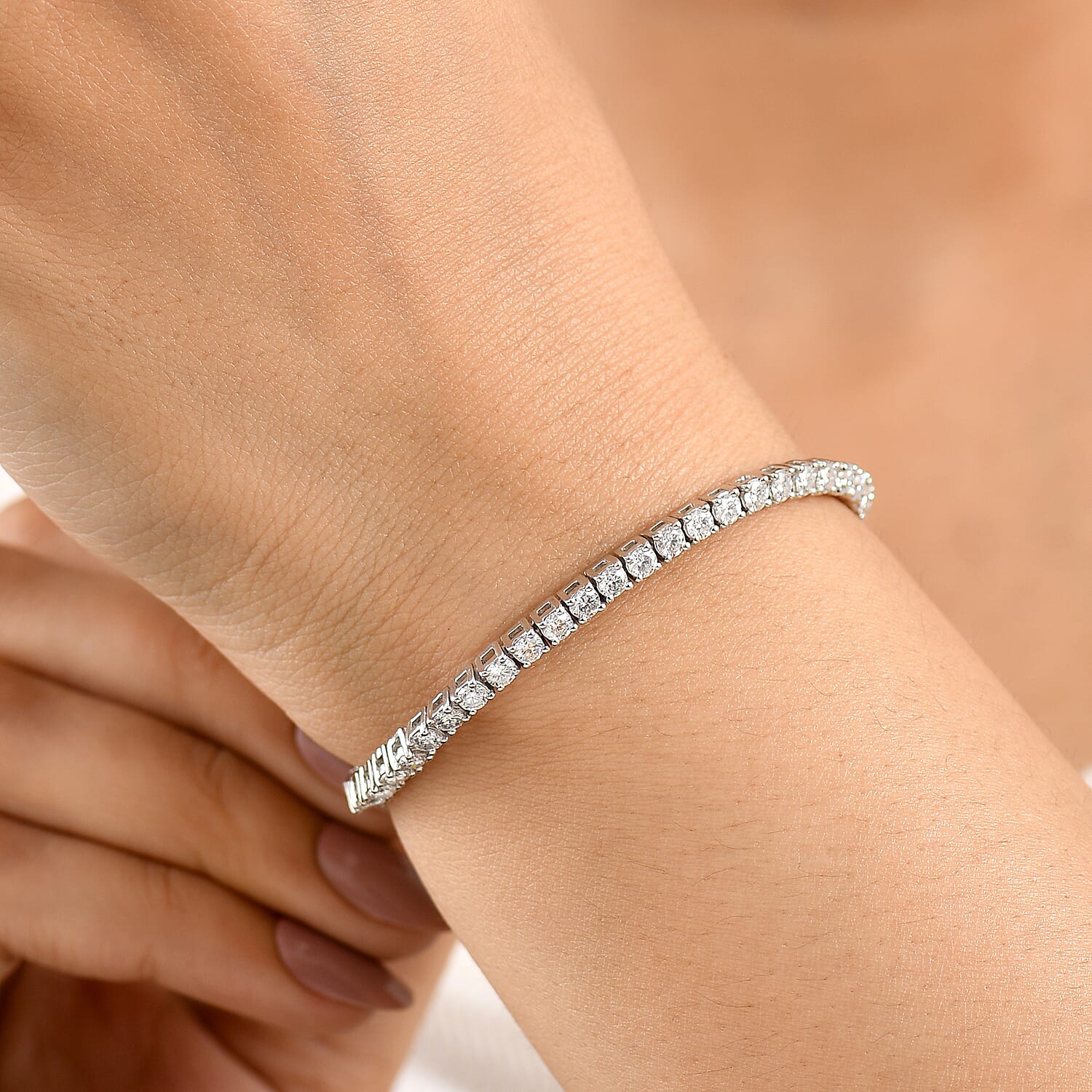 EverTrue Moissanite 4.80 ctw Tennis Bracelet in Platinum Bond (6.50 In)