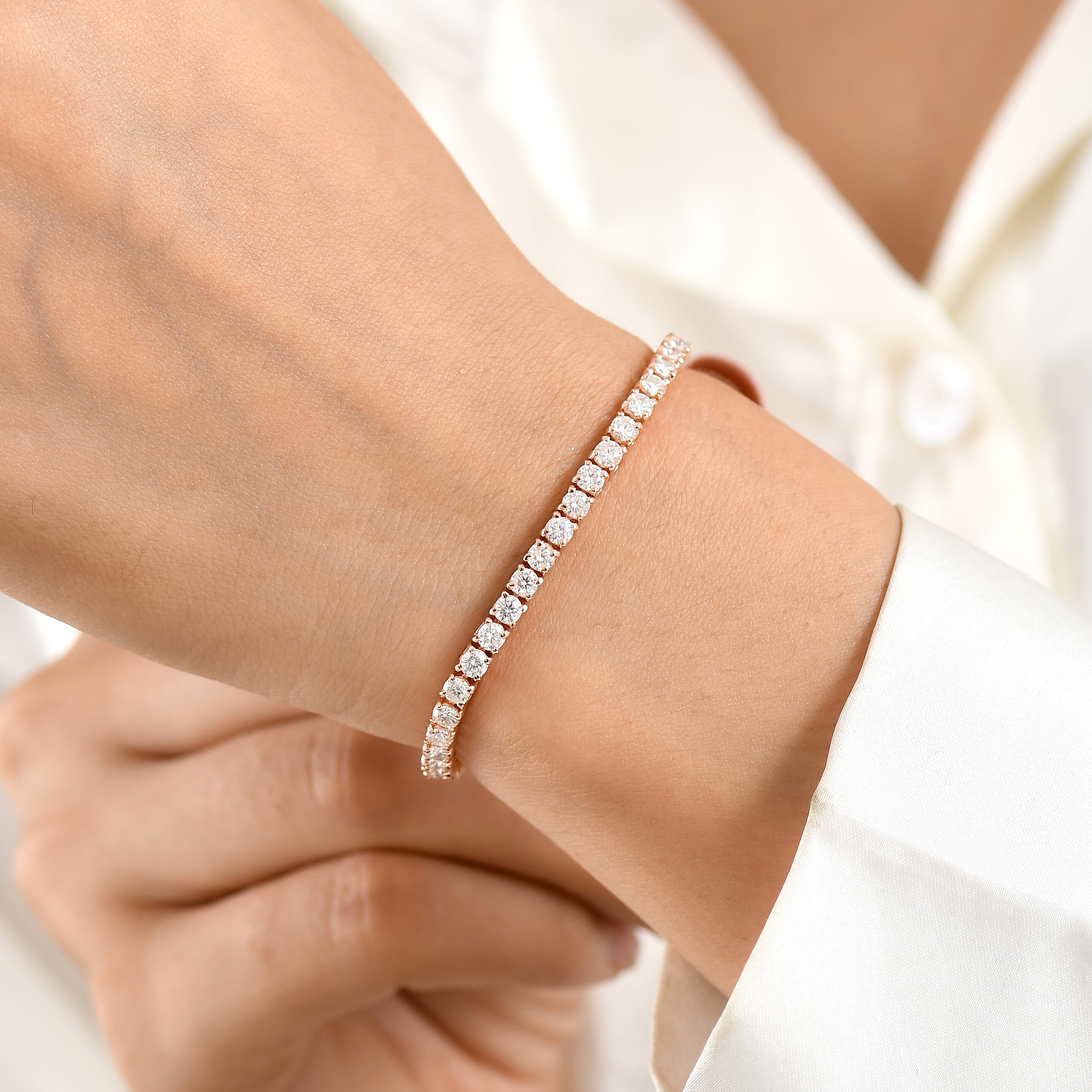 EverTrue Moissanite 5.30 ctw Tennis Bracelet in 18K Rose Gold Plated (7.25 In)