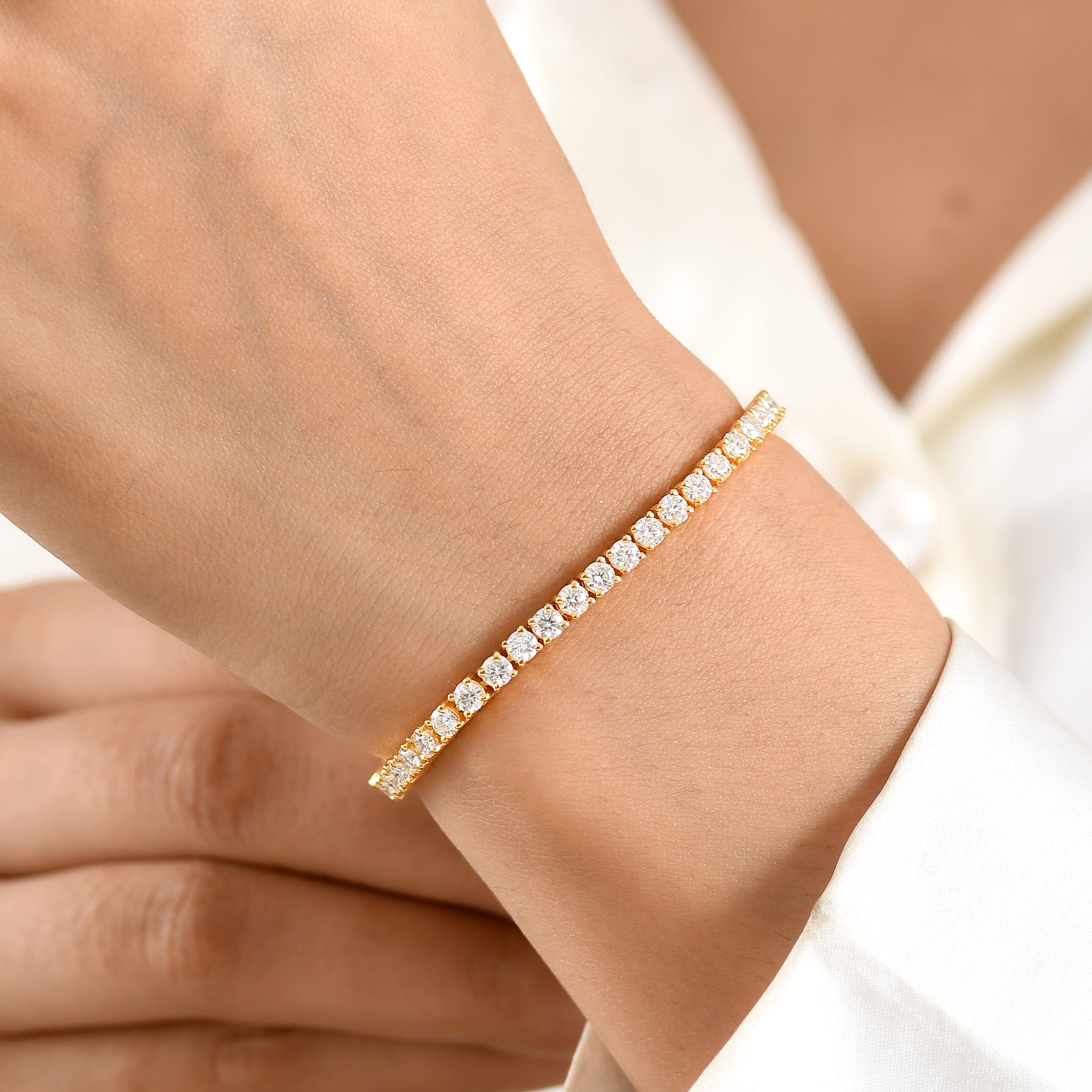 EverTrue Moissanite 5.30 ctw Tennis Bracelet in 18K YG Plated (7.25 In)