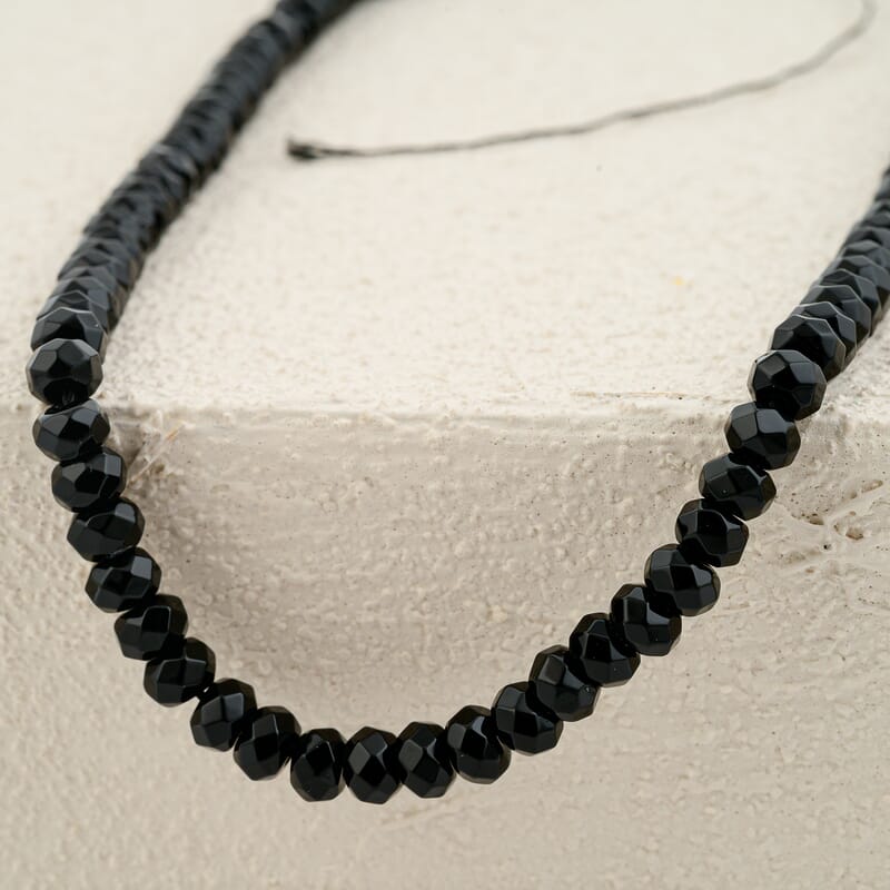 GCS Black Agate 99.55 ctw Round Beaded Strand (15 Inches)