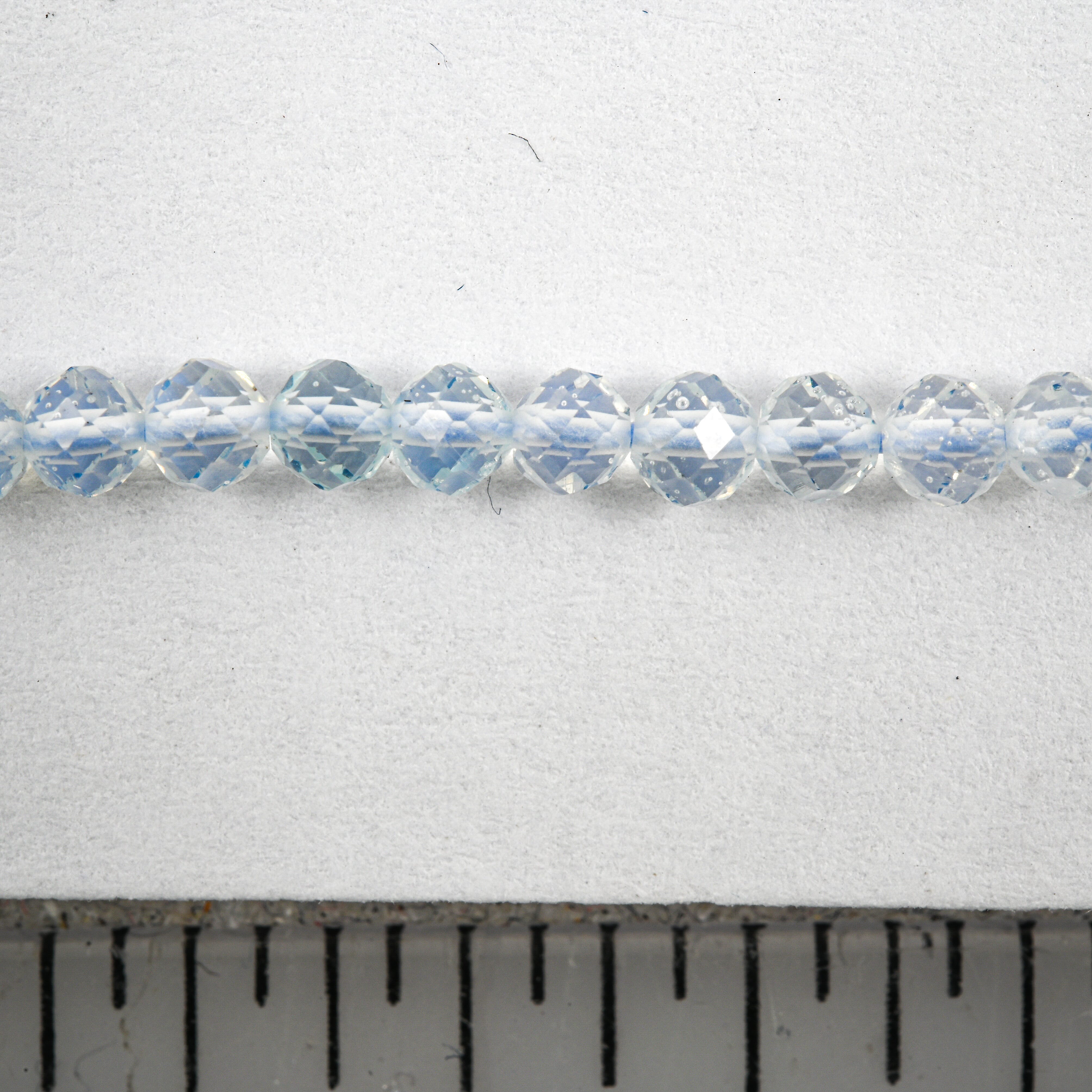 GCS Hyalite Opal Round Beaded Strand (12.5 Inches) 16.90 ctw