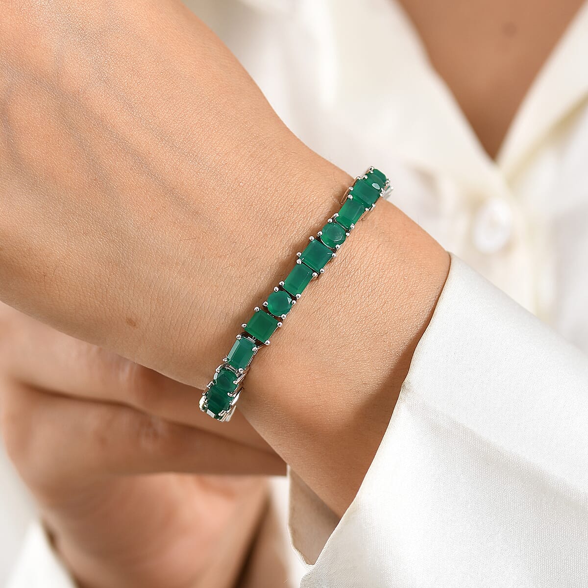 EverTrue Verde Onyx Bracelet in Platinum Bond (7.25 In) 17.35 ctw image number 2