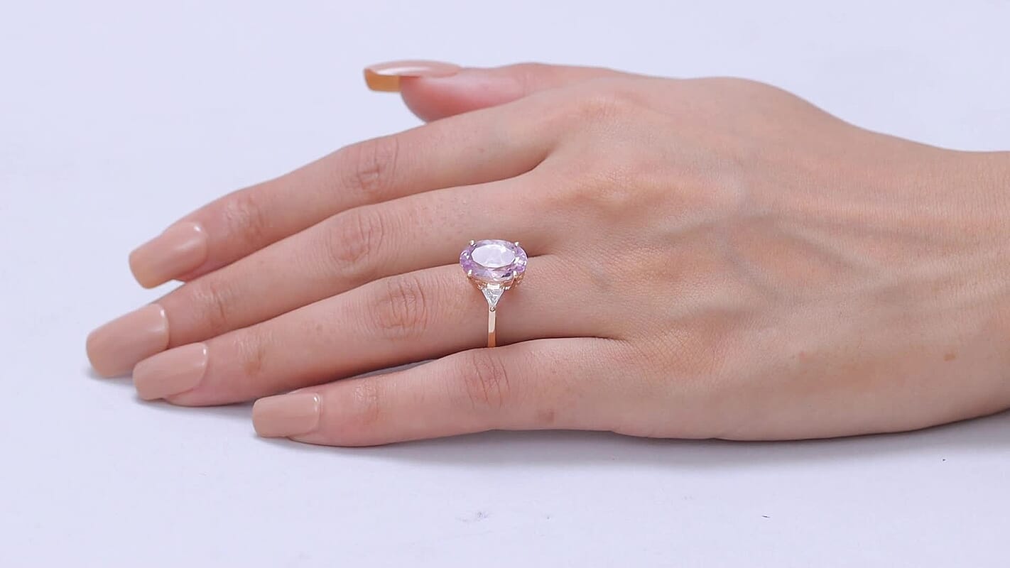 10K Rose Gold Premium Martha Rocha Kunzite, Luxuriant Lab Grown Diamond (E-F, VS) (0.25 cts) Ring (Size 6.0) 5.50 ctw