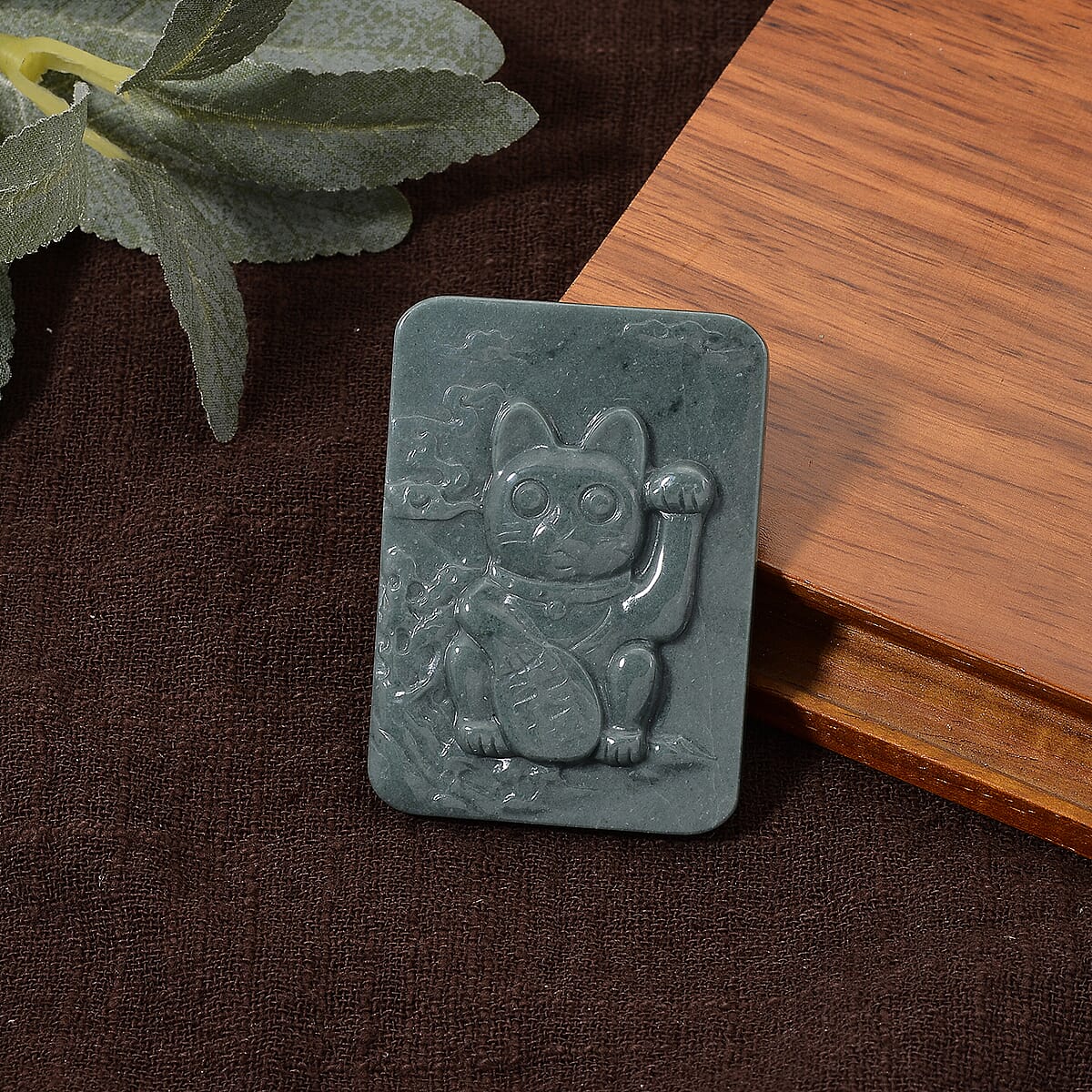 Natural Olmec Jade Lucky Cat Carved Decoration 150.00 ctw image number 1