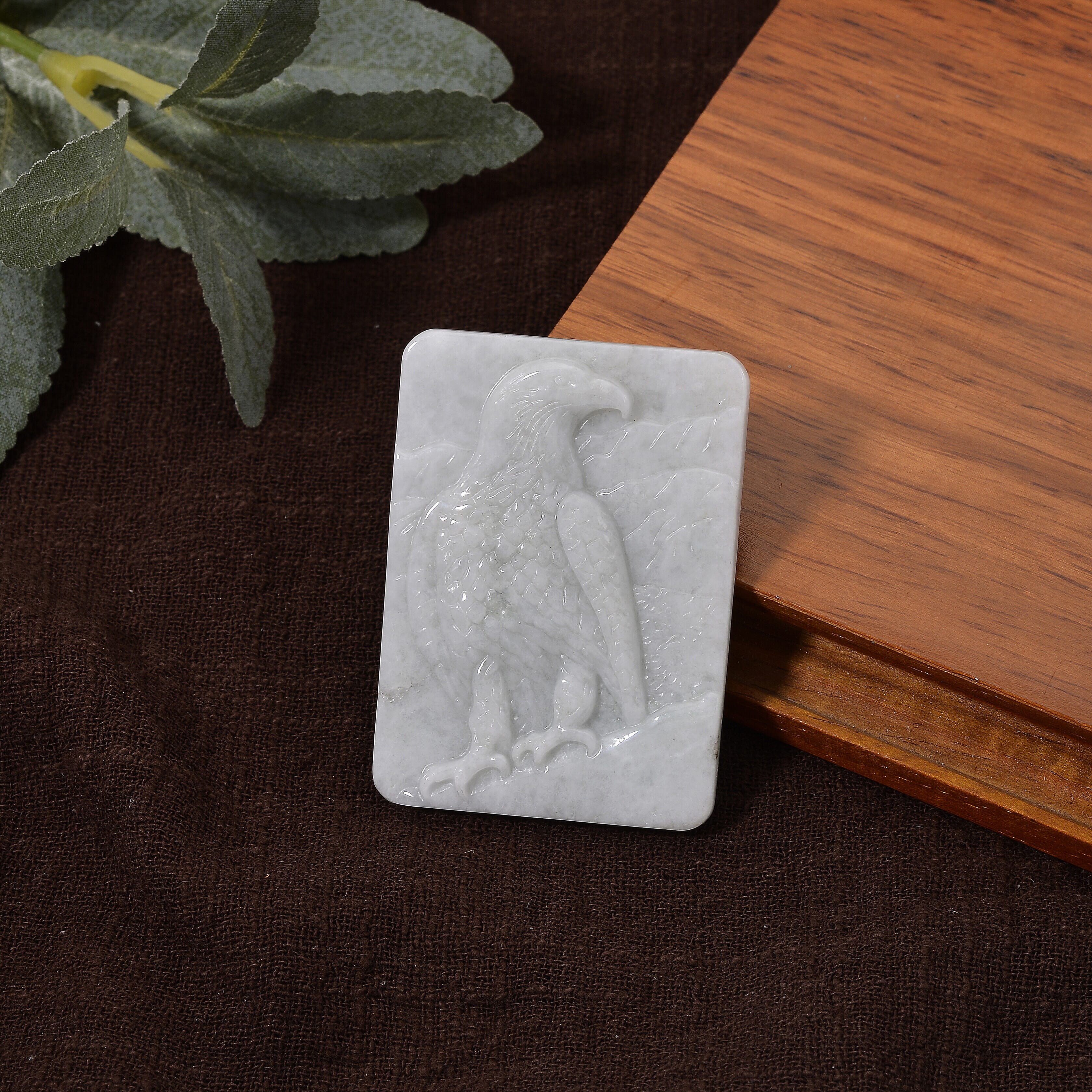 Natural Jade Eagle Carved Decoration 150.00 ctw