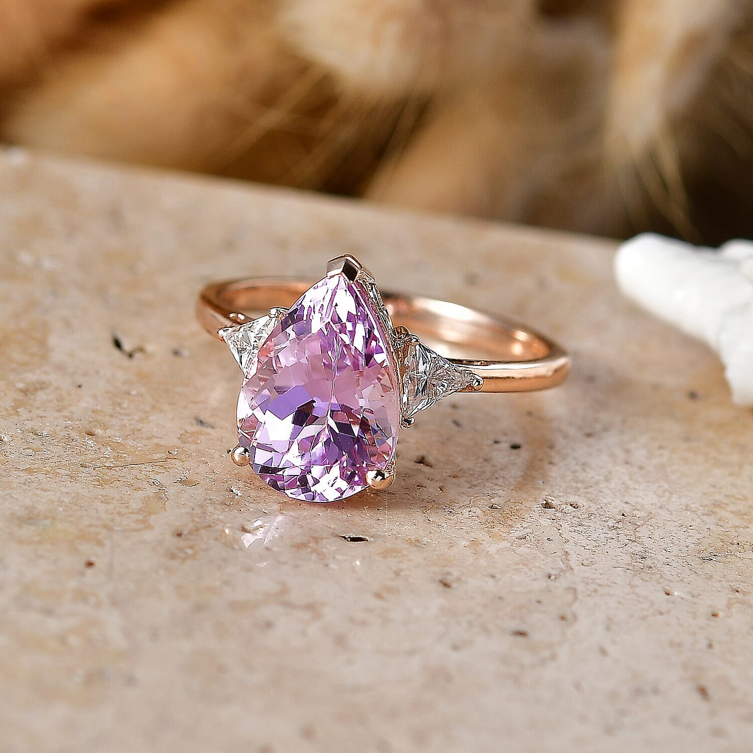 10K Rose Gold Premium Martha Rocha Kunzite, Luxuriant Lab Grown Diamond (VS) Ring (Size 5.0) 5.55 ctw