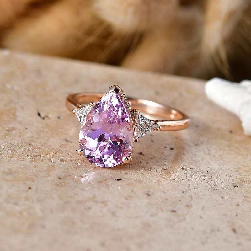 10K Rose Gold Premium Martha Rocha Kunzite, Luxuriant Lab Grown Diamond (VS) Ring (Size 5.0) 5.55 ctw
