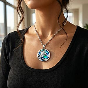 Abalone Shell Turtle in Round Shape Pendant Necklace in Stainless Steel 20 Inches