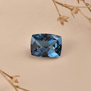 London Blue Topaz (Cush 8x6 mm) 1.46 ctw