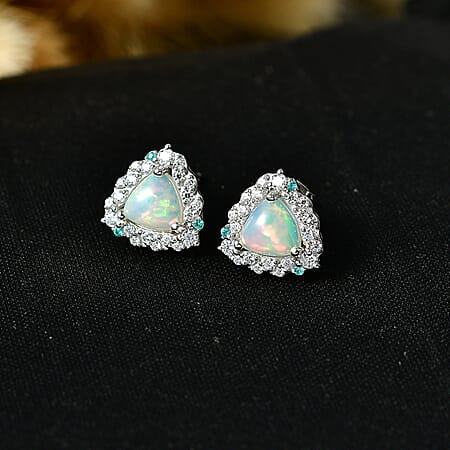 Ethiopian Welo Opal - Product card gallery slide 2 (10198348497209)