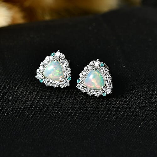 Ethiopian Welo Opal - Product card gallery slide 2 (10198348497209)