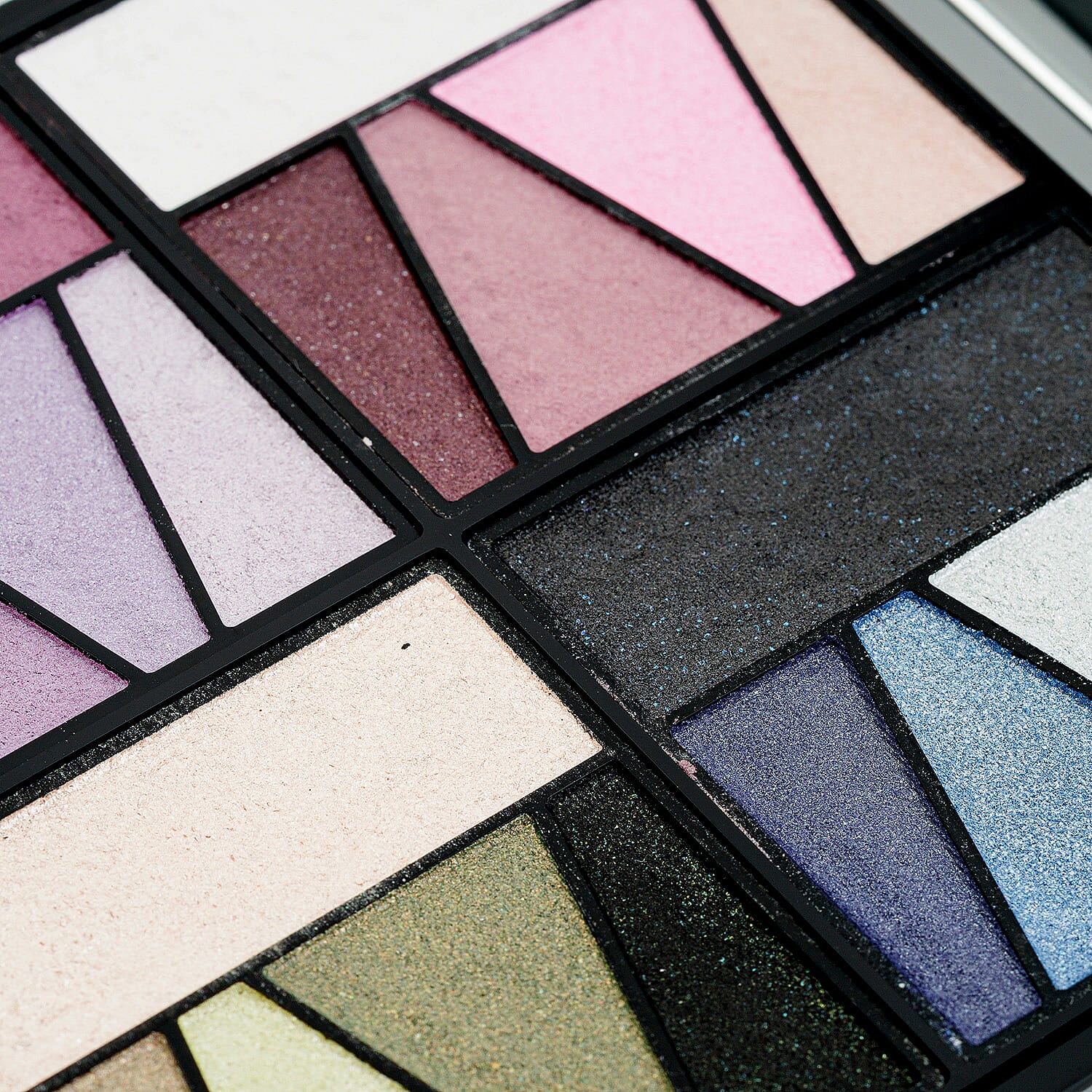 Malibu Glitz Makeup Kit