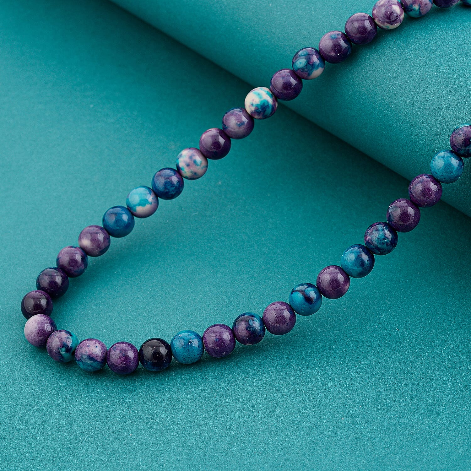 Multi Blue Agate 175.00 ctw Beaded Necklace in Silvertone (18 Inches)