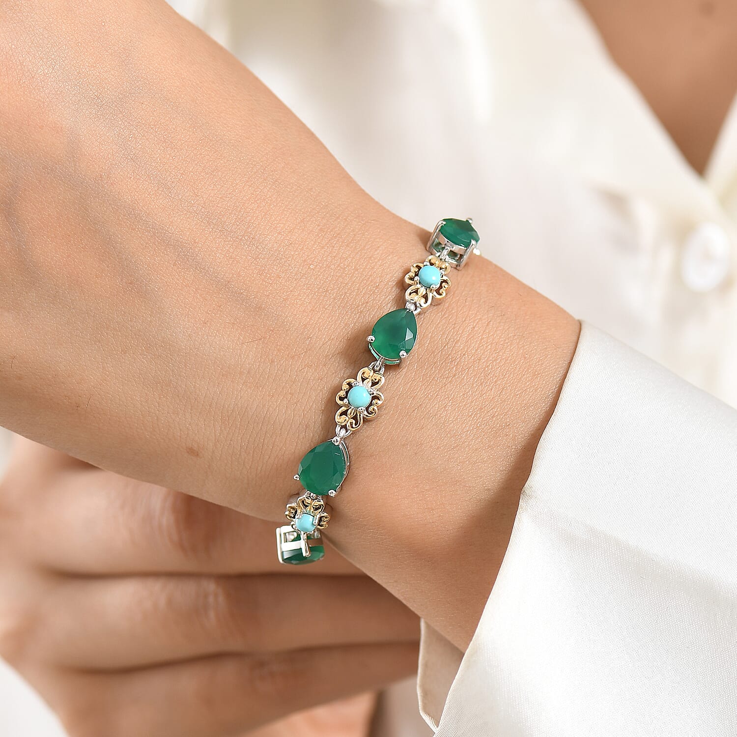 EverTrue Verde Onyx and Premium Sleeping Beauty Turquoise 13.00 ctw Forest Whisper Bracelet in 18K YG Plated and Platinum Bond (6.50 In)