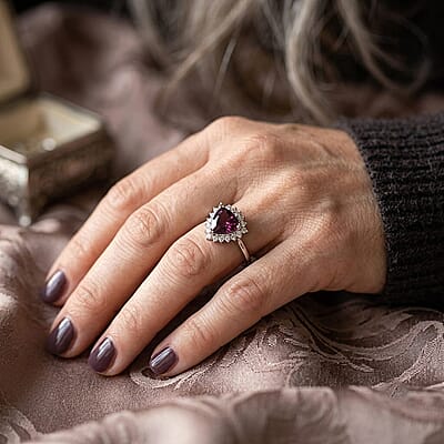 AAA Radiant Ember Garnet and Luxuriant Lab Grown Diamond G-H SI 2.75 ctw Royal Starburst Ring in 10K White Gold (Size  7.0)