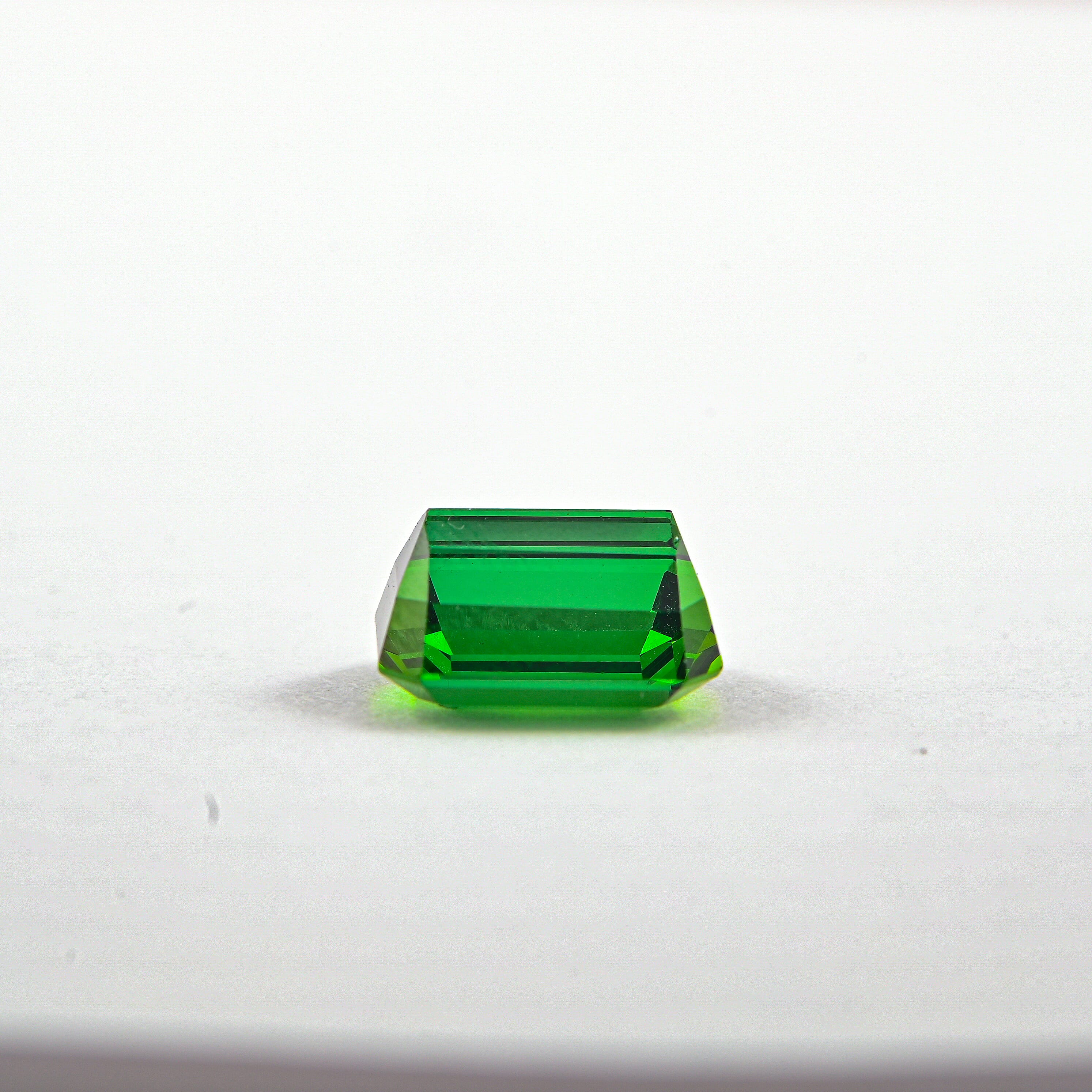 Limited Edition Certified and Appraised AAAA Chrome Tourmaline (Oct 10x8 mm) 4.00 ctw
