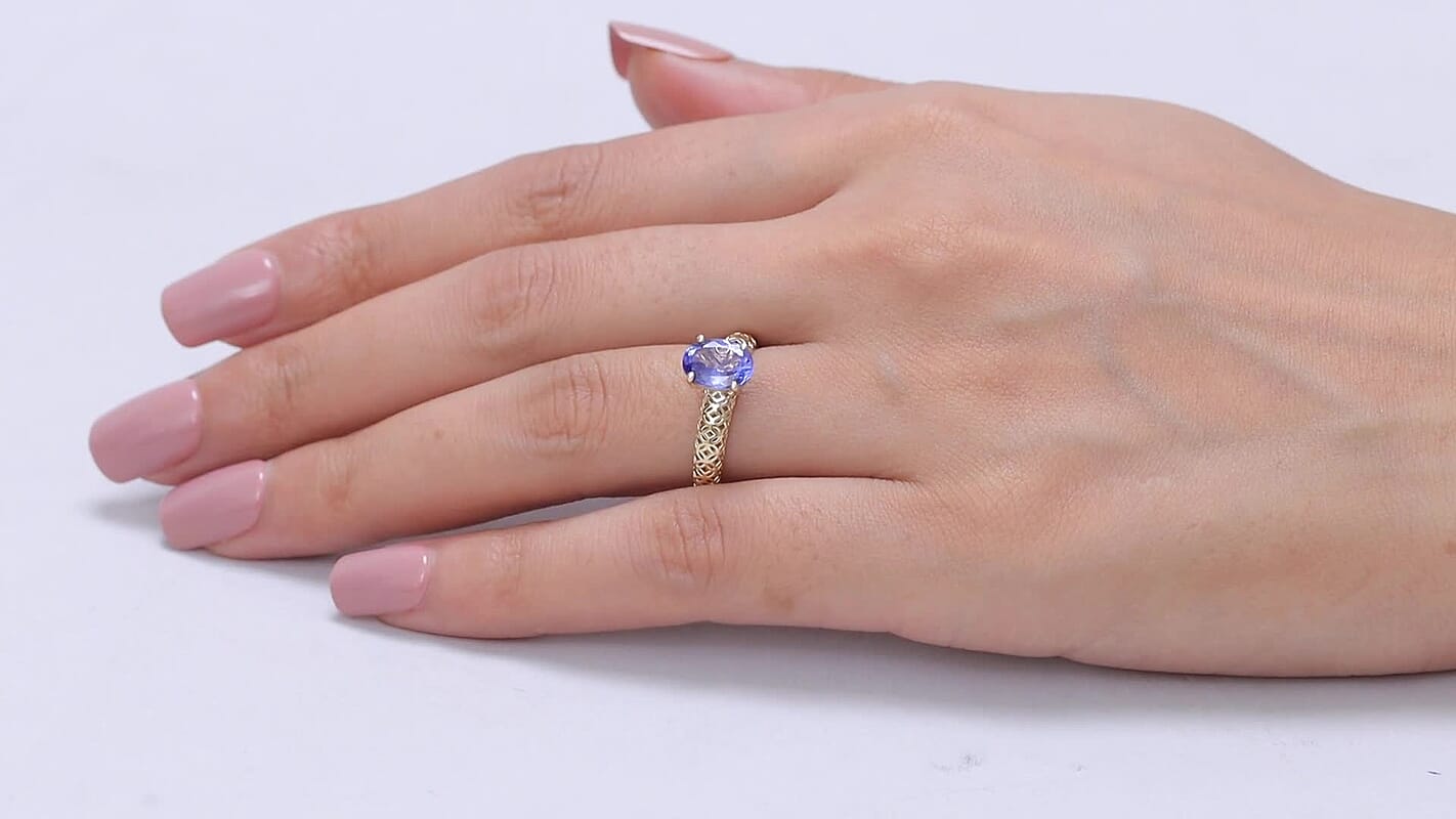Mirage Collection SGL Certified Premium Tanzanite 1.65 ctw Solitaire Ring in 10K Yellow Gold