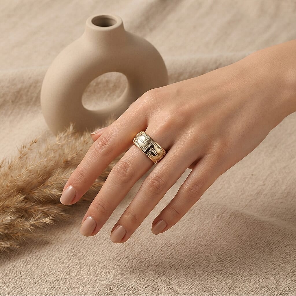 Textured Band Ring in 10K Yellow Gold (Size 7.0) 1.90 Grams