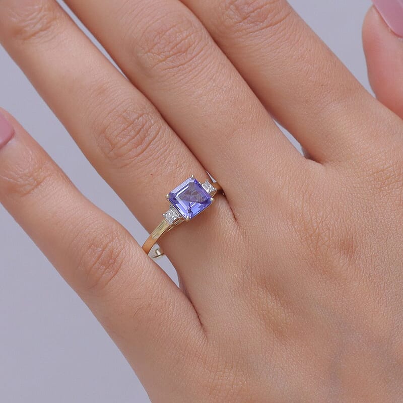 Premium Tanzanite and Luxuriant Lab Grown Diamond E-F VS 1.80 ctw Royal Blue Ring in 10K Yellow Gold (Size  5.0)