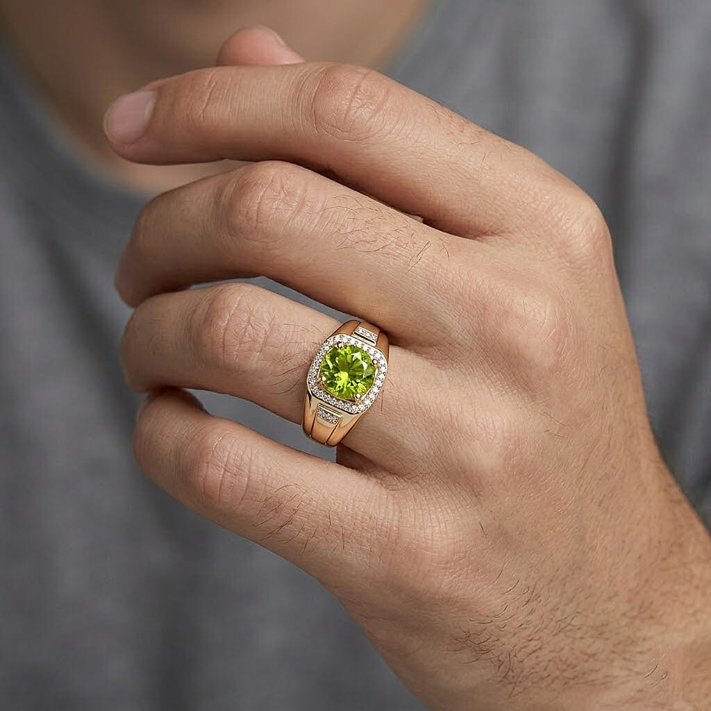 EverTrue Hebei Peridot and White Zircon 2.50 ctw Men's Ring in 18K YG Plated (Size 10.0)