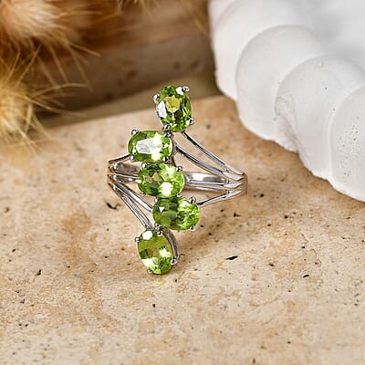 EverTrue Hebei Peridot 4.60 ctw Ring in Platinum Bond (Size 7.0)