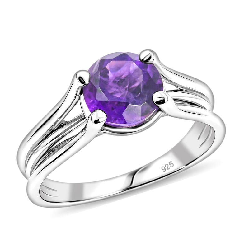 African Amethyst 1.25 ctw Solitaire Ring in Sterling Silver (Size 7.0)