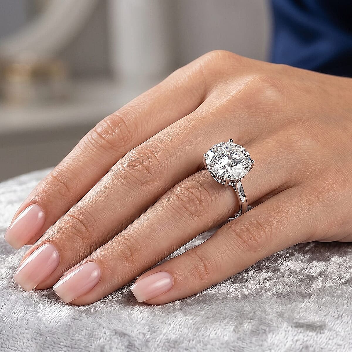 D'Joy Moissanite (Rnd 14.5mm) Ring in Rhodium Over Sterling Silver (Size 10.0) 10.30 ctw image number 2