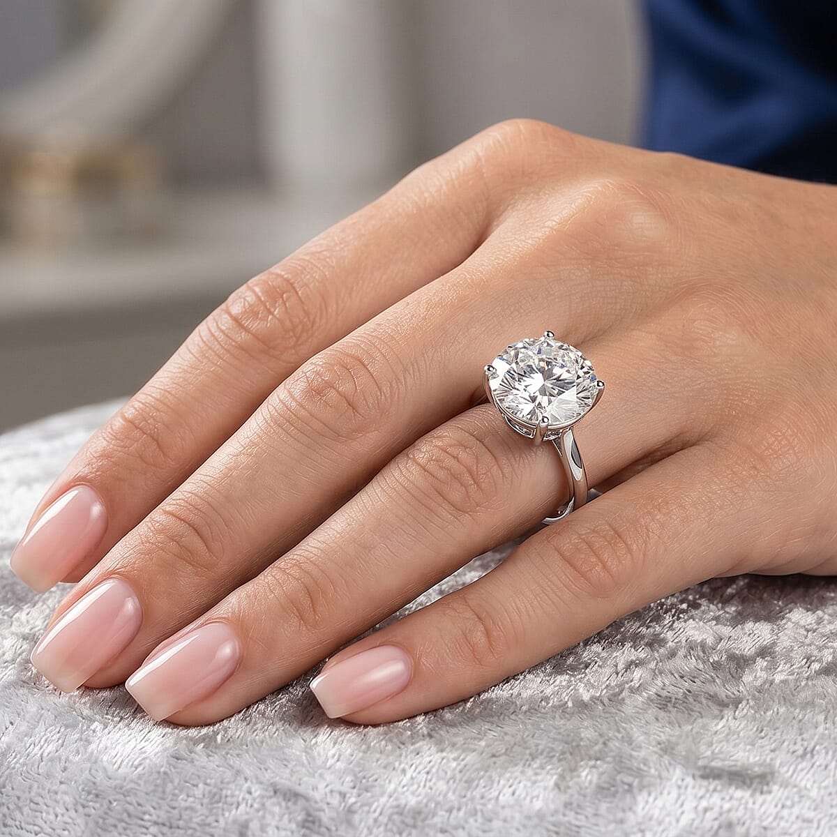 D'Joy Moissanite 10.30 ctw Solitaire Ring in Rhodium Over Sterling Silver (Size 9.0) image number 2
