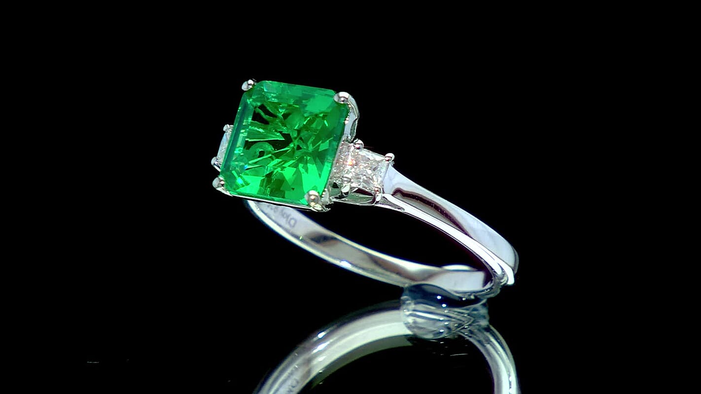D'Joy Asscher Cut AAA Lab Grown Colombian Emerald, Moissanite Verdant Geometry Ring in Rhodium Over Sterling Silver (Size 10.0) 2.50 ctw