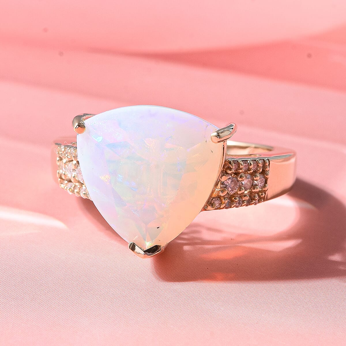 Luxoro AAA Ethiopian Welo Opal and Diamond I2 5.70 ctw Trillion Glow Ring in 10K Yellow Gold (Size  6.0) image number 1