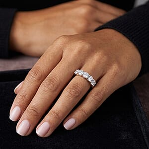 Luxuriant Lab Grown Diamond SI 1.00 ctw Ring in Sterling Silver (Size 8.0)