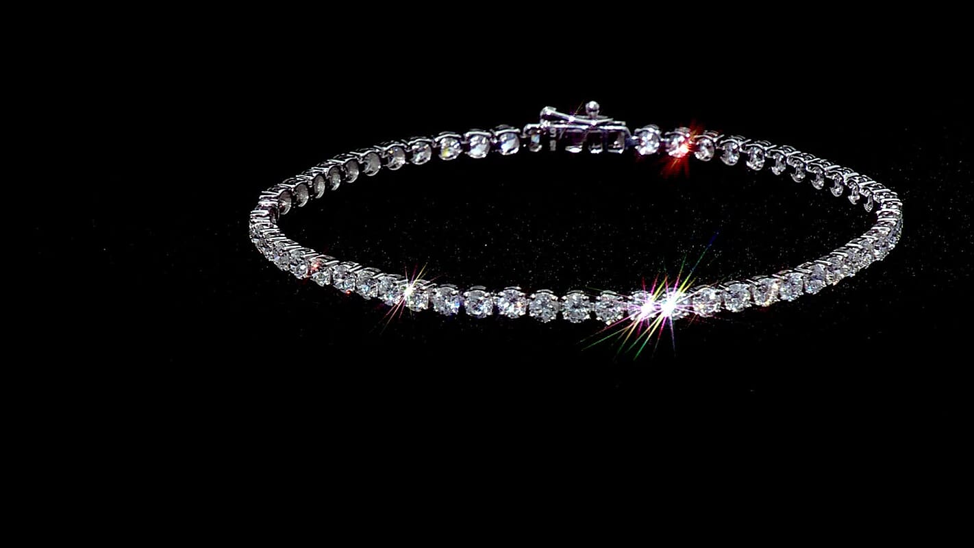 Luxuriant Lab Grown Diamond (SI-VS - G) Tennis Bracelet in Sterling Silver (6.50 In) 4.90 ctw
