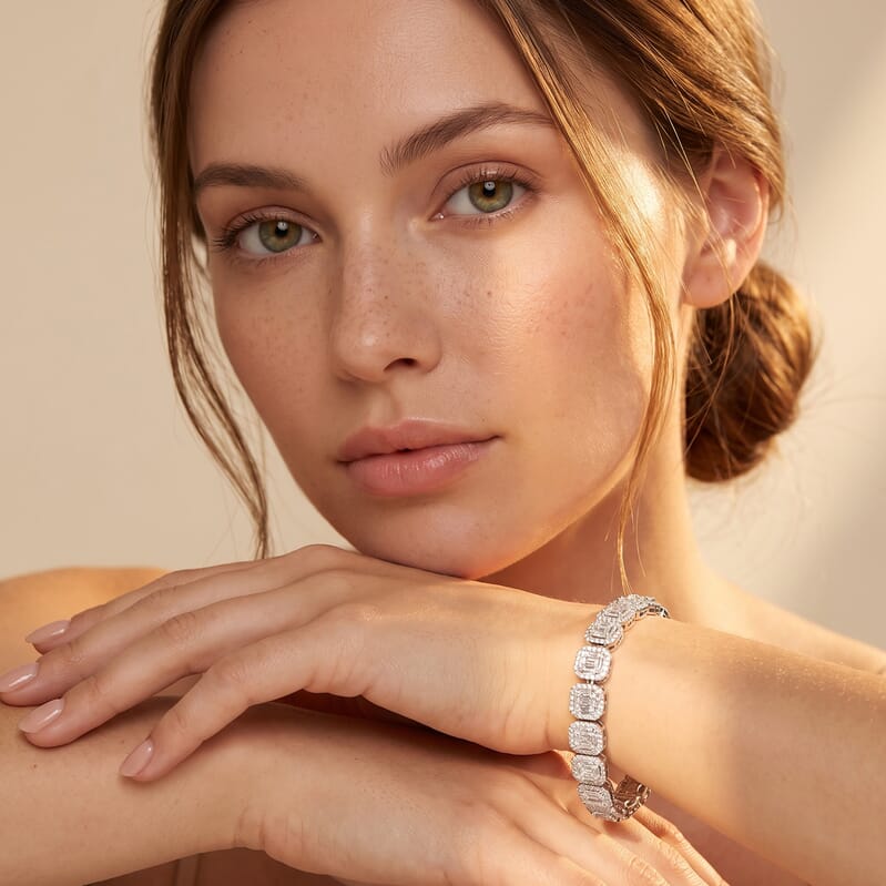 Luxuriant Lab Grown Diamond G-H SI 4.90 ctw Tennis Bracelet in Rhodium Over Sterling Silver (7.50 In)