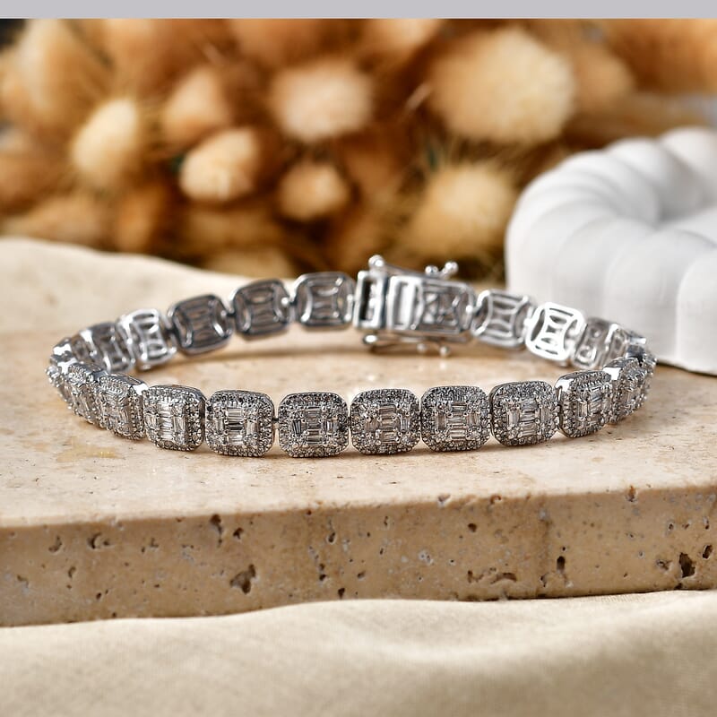 Luxuriant Lab Grown Diamond G-H SI 4.90 ctw Tennis Bracelet in Rhodium Over Sterling Silver (7.50 In)