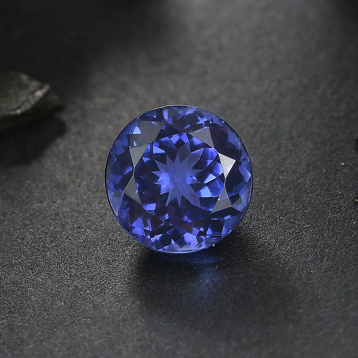 AAAA Tanzanite (Rnd Free Size) 2.60 ctw image number 1