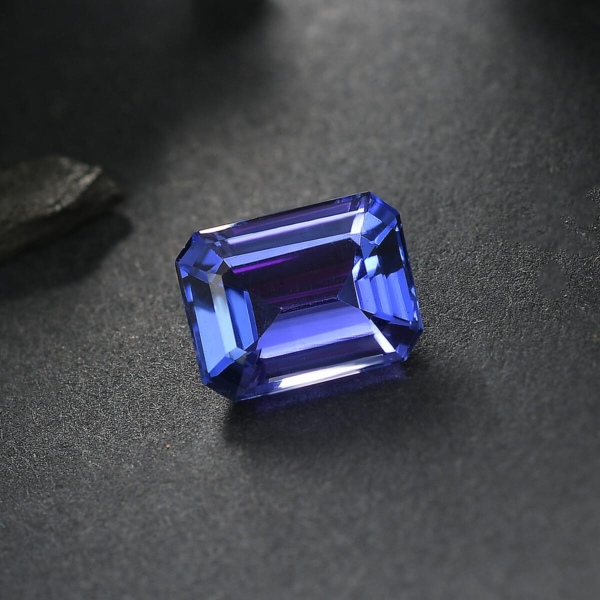 AAAA Tanzanite (Oct 9x7 mm) 2.30 ctw image number 1
